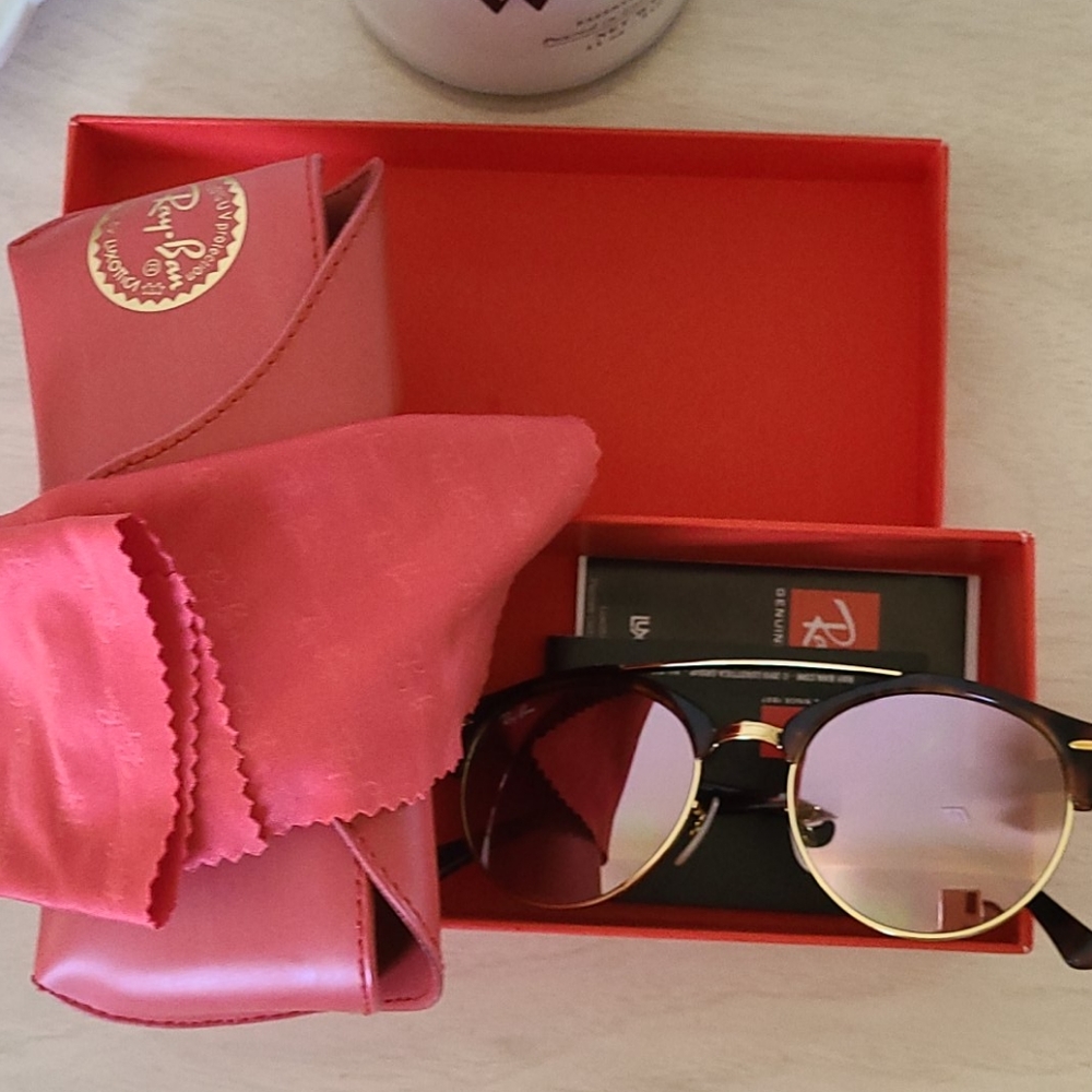 Ray Ban sunglasses perfect christmas gift 🎁